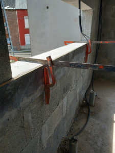 Photo de galerie - Coffrage + coulage de béton pour appuie de fenêtre 