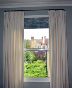 Photo de galerie - Pose de tringles à rideaux 