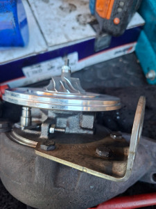 Photo de galerie - Remplacement cartouche de turbo 