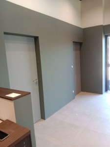 Photo de galerie - Tapissier et peinture ?