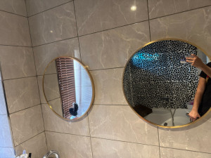 Photo de galerie - Fixation de miroir