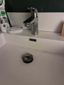 Photo de galerie - Changement de bonde d’un lavabo