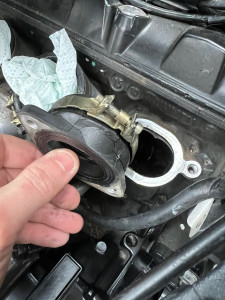 Photo de galerie - Remplacement des pipes d’admission / street triple 675