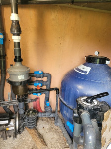 Photo de galerie - Entretien de filtration de bassin a poisson chez un client