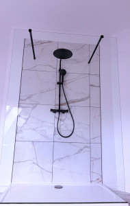 Photo de galerie - Création d’un espace de douche sur mesure