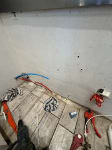 Photo de galerie - Voici une Cuisine en cours de travaux sur la Plomberie??