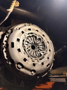 Photo de galerie - Changement embrayage Ford Transit 
