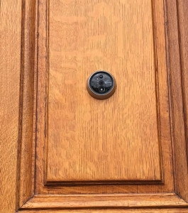 Photo de galerie - Installation judas connecté