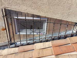 Photo de galerie - Habillage d'une menuiserie en zinc