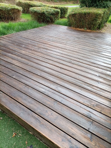 Photo de galerie - Entretien terrasse en bois 