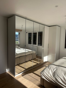 Photo de galerie - Montage d’un dressing sur-mesure avec réglage de meuble réglage de porte, réglage de lumière