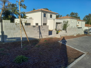 Photo de galerie - élévation mur en bloc a coller