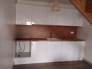 Photo de galerie - Montage cuisine complète.