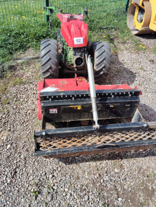 Photo de galerie - Motoculteur avec air rotatif j'ai débroussailleuse,tondeuse , motoculteur