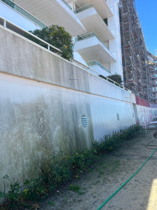 Photo de galerie - Nettoyage de façade résidence au karcher