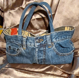 Photo de galerie - Sac à main en jeans vintage 