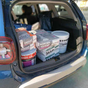 Photo de galerie - J effectue des transports pour des ouvriers de matériels sur un chantier de rénovation de logements sur Mulhouse avec ma Duster.