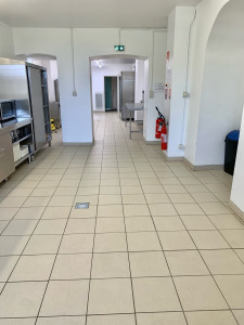 Photo de galerie - Nettoyage cuisine d’une salle de réception 
