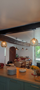 Photo de galerie - Éclairages suspension LEDs cuisine couleur chaude 