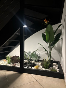 Photo de galerie - Décoration sous l’escalier 