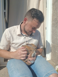 Photo de galerie - Moi avec notre lapin