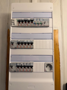 Photo de galerie - Remplacement tableau et ajout de contacteur LEGRAND connecté via Home+control