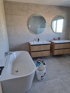 Photo de galerie - Création complète salle de bain 
