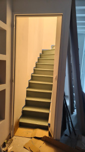 Photo de galerie - Peinture mur et marches d'escalier
