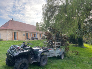 Photo de galerie - Entretien parc et jardin, évacuation et broyage