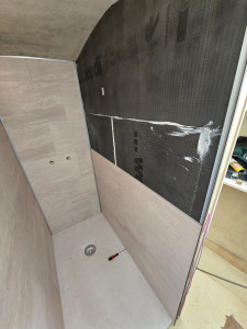 Photo de galerie - Création salle de bain sur bateau 