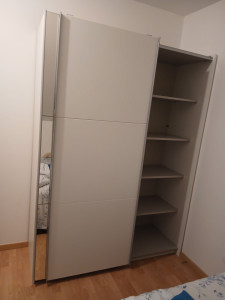 Photo de galerie - Montage armoire porte coulissante 
