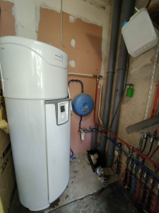 Photo de galerie - Installation chauffe-eau ( thermodynamique) 