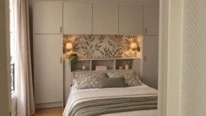 Photo de galerie - LIT-PONT
Optimisation d'une petite chambre : Conception d'un lit-pont à partir de modules IKEA afin d'exploiter l'espace autour et au-dessus du lit et de créer un maximum de rangement et apporter de la couleur + éclairage pour un rendu cosy.