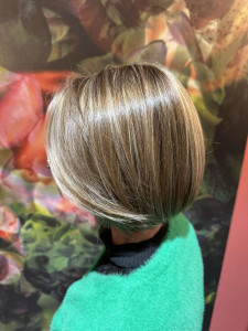 Photo de galerie - Coupe mèches et brushing 