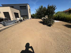 Photo de galerie - Réalisation d’un gazon en double semi