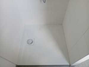 Photo de galerie - Joint bac de douche avant 