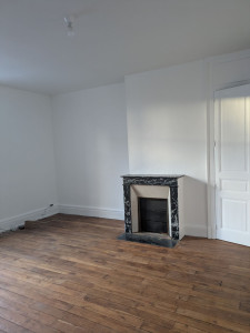 Photo de galerie - Rénovation d'un appartement 
plafond et mur 