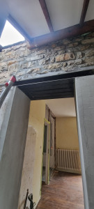 Photo de galerie - Création ouverture mur en pierre avec linteau en IPN