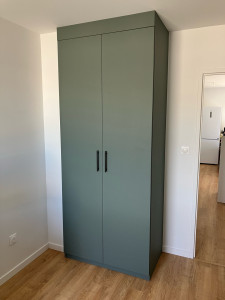 Photo de galerie - Montage meuble IKEA. Peinture et finition sur mesure.