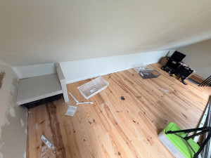 Photo de galerie - Agencement placo pour réalisation d’étagères avant 