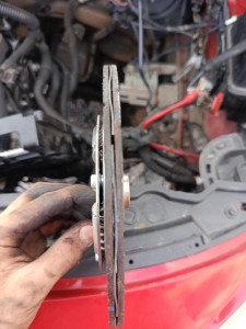 Photo de galerie - Remplacement de l'embrayage sur une peugeot 207 embrayage remplacer par un embrayage d'origine en 1 journée