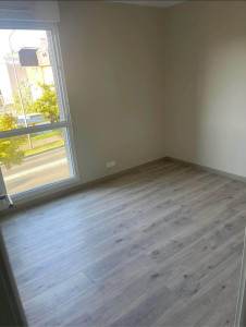 Photo de galerie - Pose parquet avec pleinthe