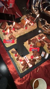 Photo de galerie - Venez commander vos gâteaux :
je vous présente mes number cakes ganache kinder (autre ganache et modèle disponible).
