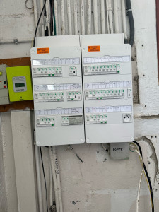 Photo de galerie - Installation et lise aux normes des tableaux électriques 