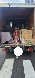 Photo de galerie - Voici ce que nous proposons les véhicules sont toujours très bien organisés vos affaires seront toujours sécurisés et jamais abîmé nous mettons un point d'honneur là-dessus