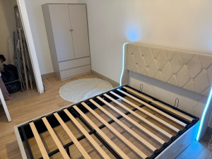 Photo de galerie - Lit coffre plus armoire monter 