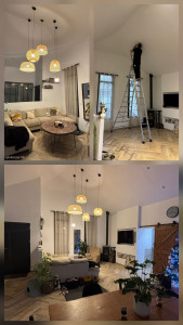 Photo de galerie - 
Voici comment valoriser un volume important sous plafond, l'ajout de luminaires en suspension permet d'habiller l'espace tout en créant un éclairage chaleureux.