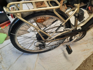 Photo de galerie - Changement pneumatique et chambre à air sur vélo électrique