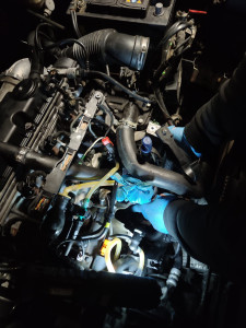 Photo de galerie - Remplacement du démarreur, du filtre à essence et de la batterie.