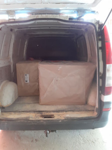 Photo de galerie - Livraison d'un canapé